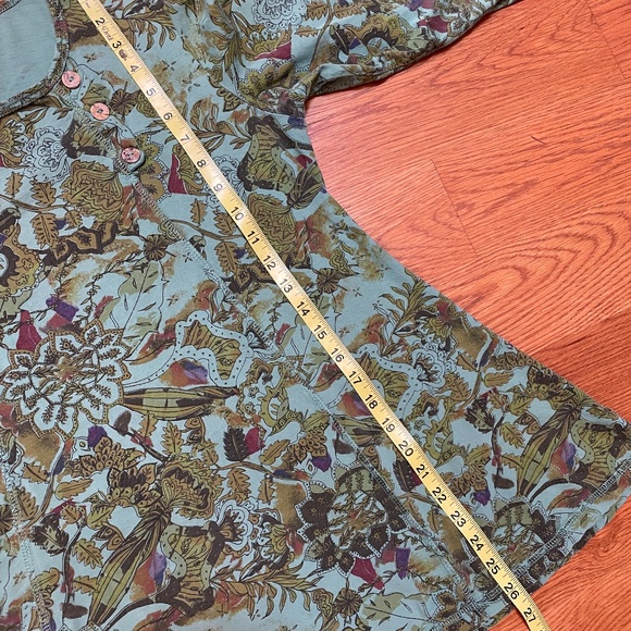 Color Me Cotton 3/4 Sleeve green Print Swing Top with Button Detail, Size M - Picture 5 of 9